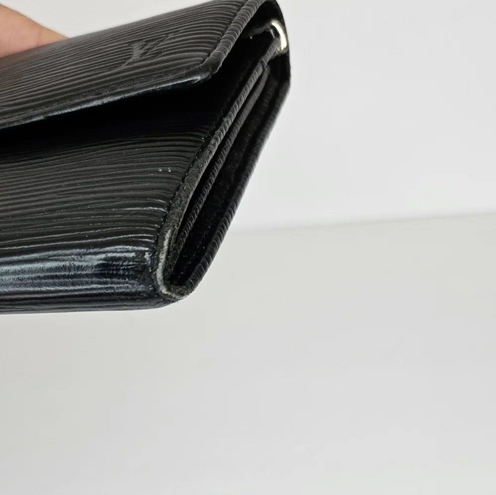 LOUIS VUITTON Epi Portefeuille Sarah Long Black Wallet